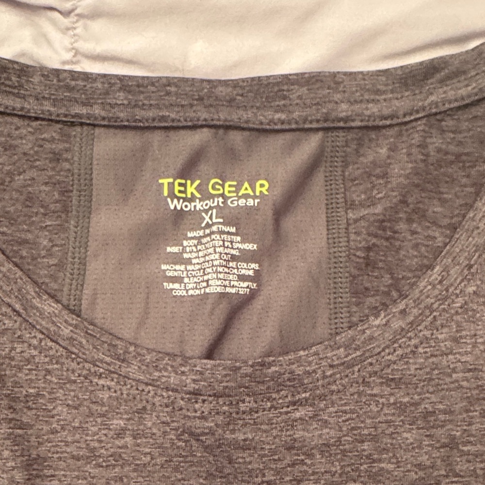 Tek Gear Charcoal Athletic Top XL